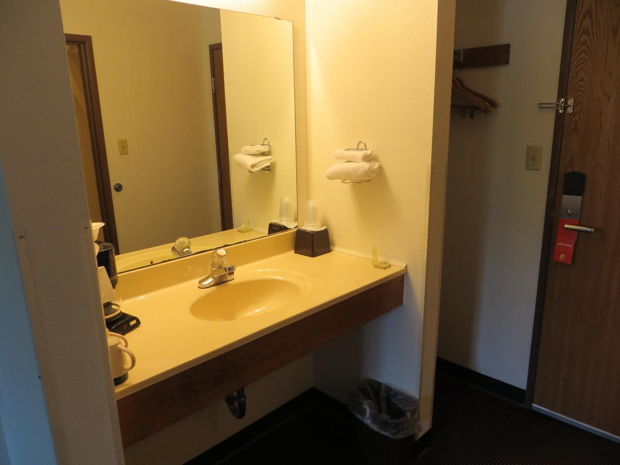 Super 8 by Wyndham Du Quoin Hotel Ruang foto